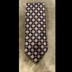 Stafford men’s silk tie.